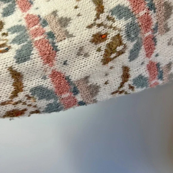 Vintage Cadogan Court Sweater, Size M - Picture 8 of 12